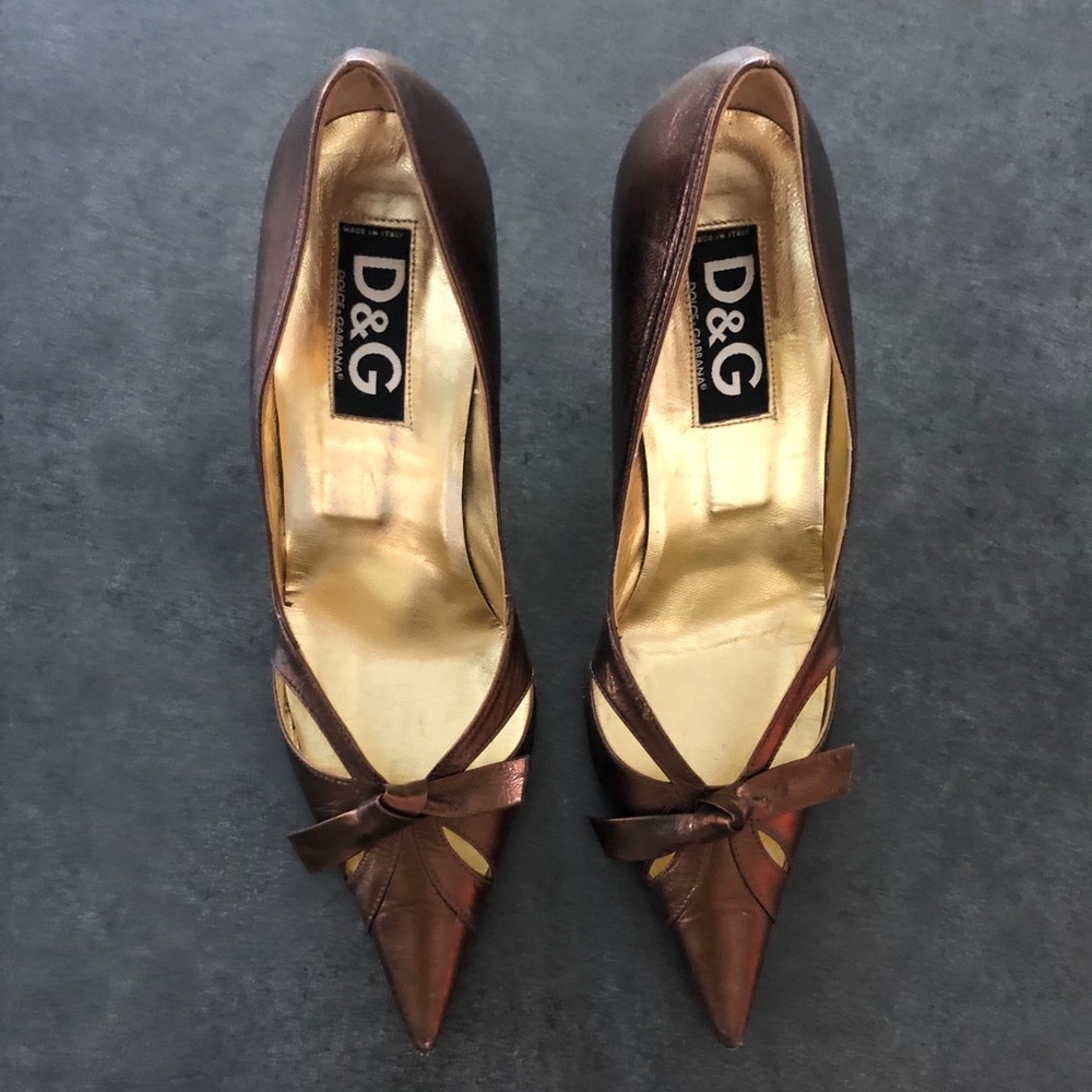 Dolce & Gabbana - Bronze pumps